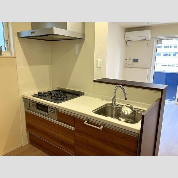 キッチン (対面システムキッチン(センサー付き水栓))