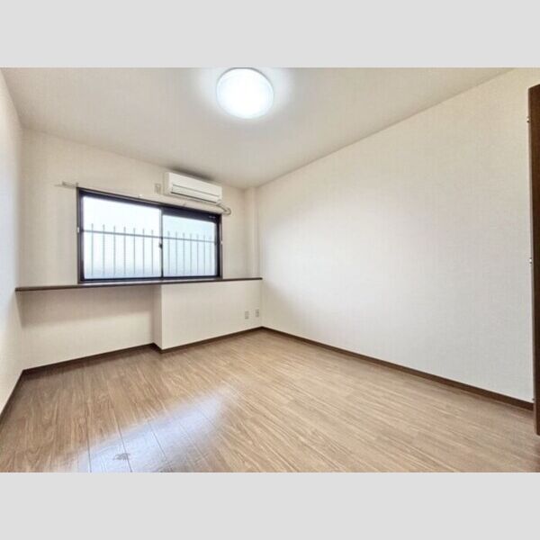 その他 (北側洋室)