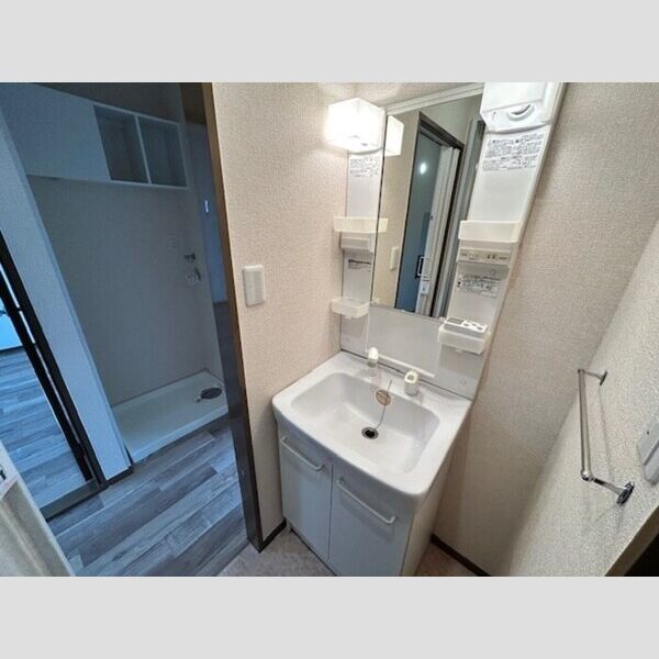 洗面所 (洗髪洗面化粧台)