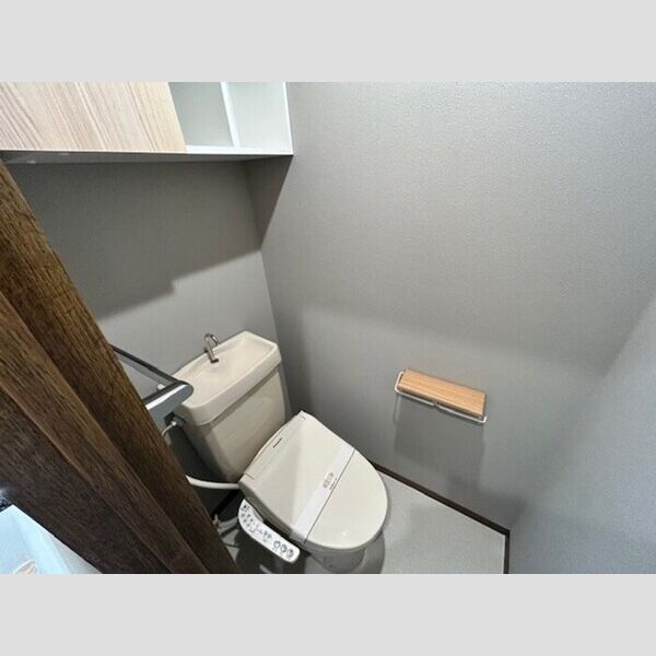 トイレ (温水洗浄暖房便座)