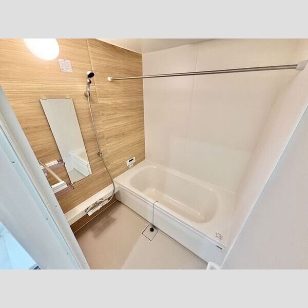 バス (浴室換気乾燥機付き(追い焚き給湯1坪バス))