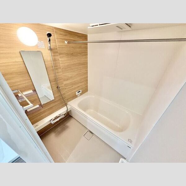 バス (浴室換気乾燥機付き(追い焚き給湯1坪バス))