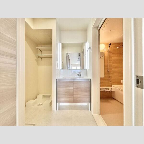 洗面所 (洗髪洗面化粧台 ツイン照明付き)