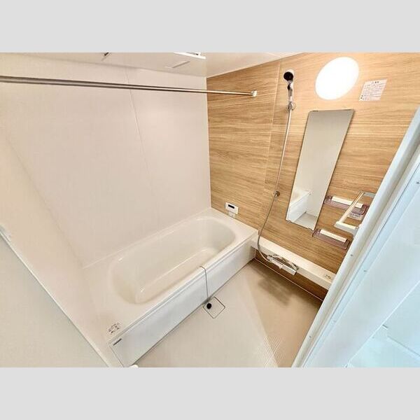 バス (浴室換気乾燥機付き(追い焚き給湯1坪バス))