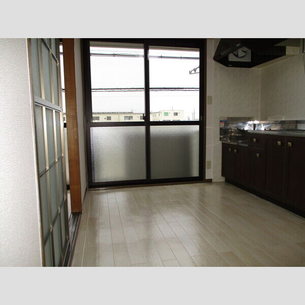 居室・リビング (DK6帖)