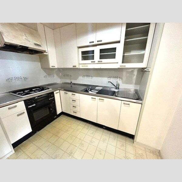 キッチン (システムキッチン)