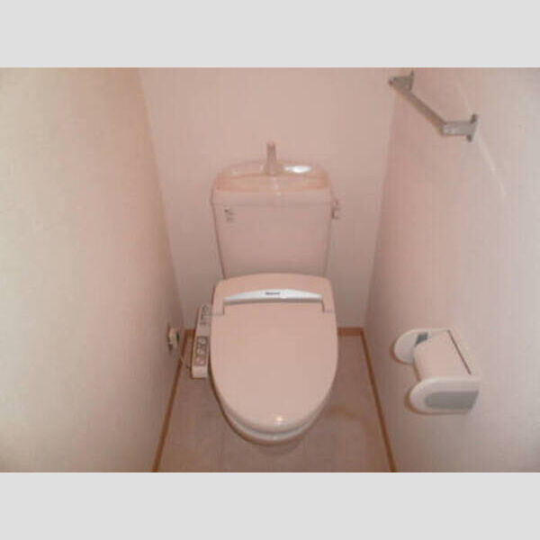 トイレ (トイレ)