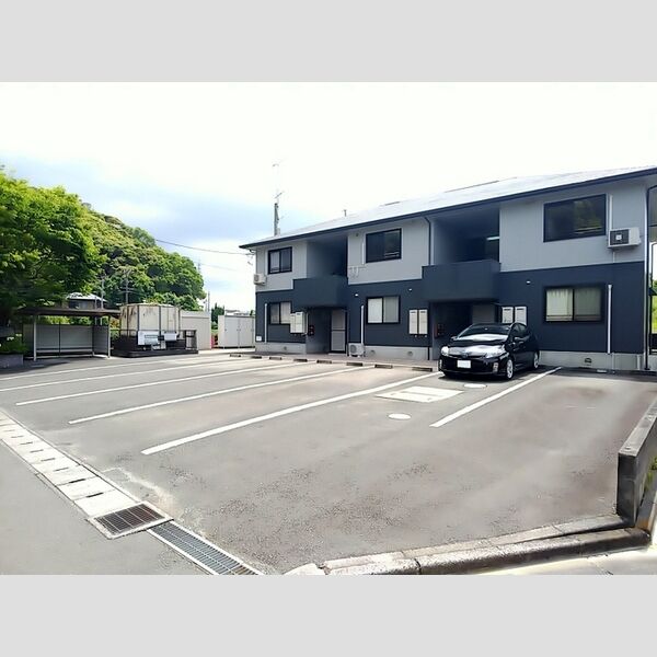 駐車場 (駐車場)