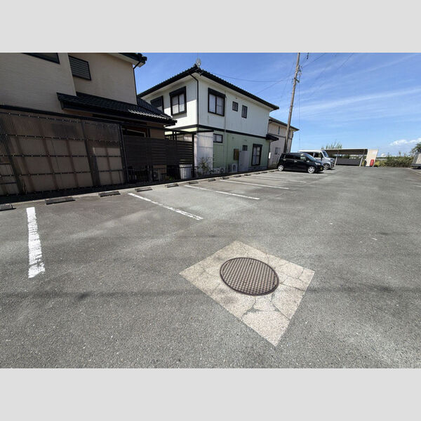 駐車場 (駐車場)