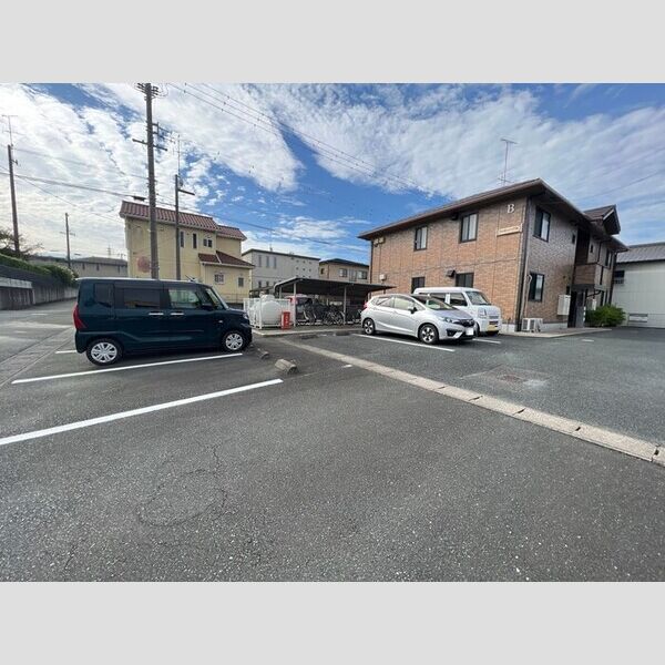 駐車場 (駐車場)