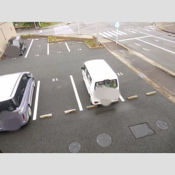 駐車場 (駐車場)