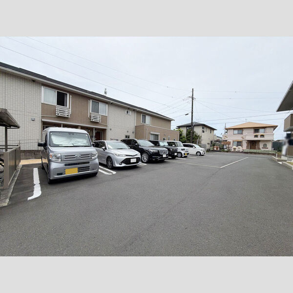 駐車場 (駐車場)