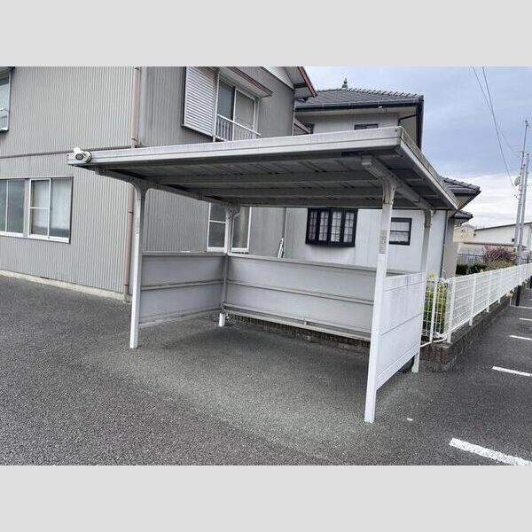 現地周辺 (駐輪場)