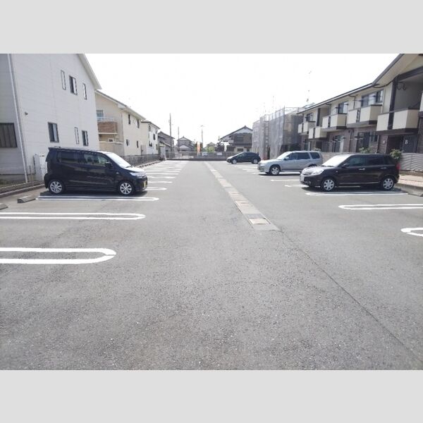 駐車場 (駐車場)