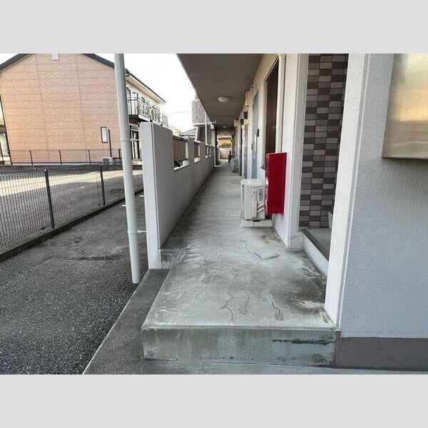 エントランス (エントランス)