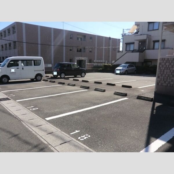 駐車場 (駐車場)