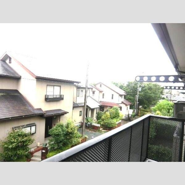 現地周辺 (バルコニー側風景)
