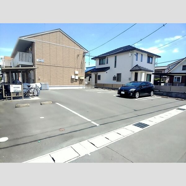 駐車場 (駐車場)