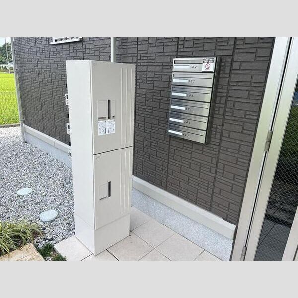 現地周辺 (宅配ボックス)