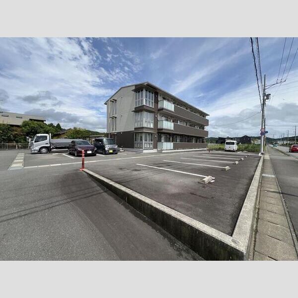 駐車場 (駐車場)