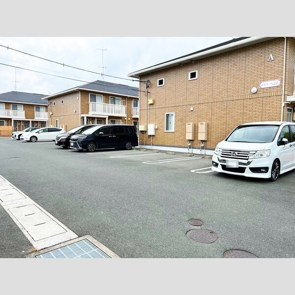 駐車場 (駐車場)