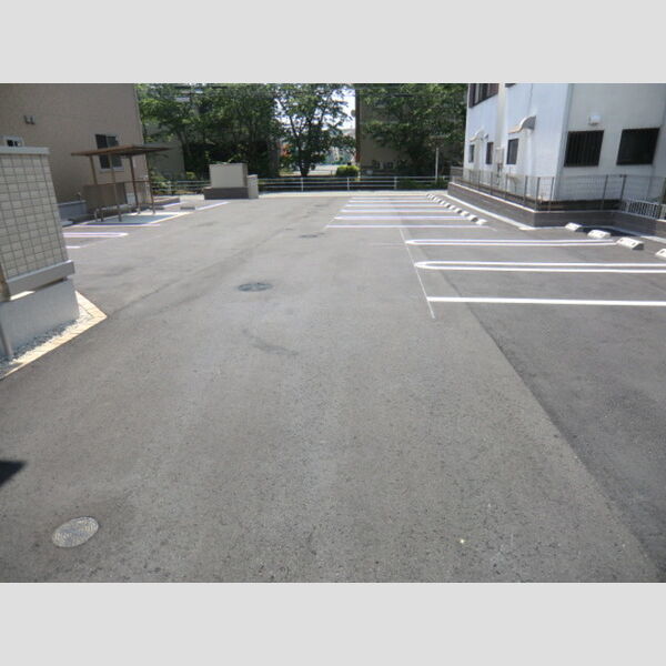 駐車場 (駐車場)