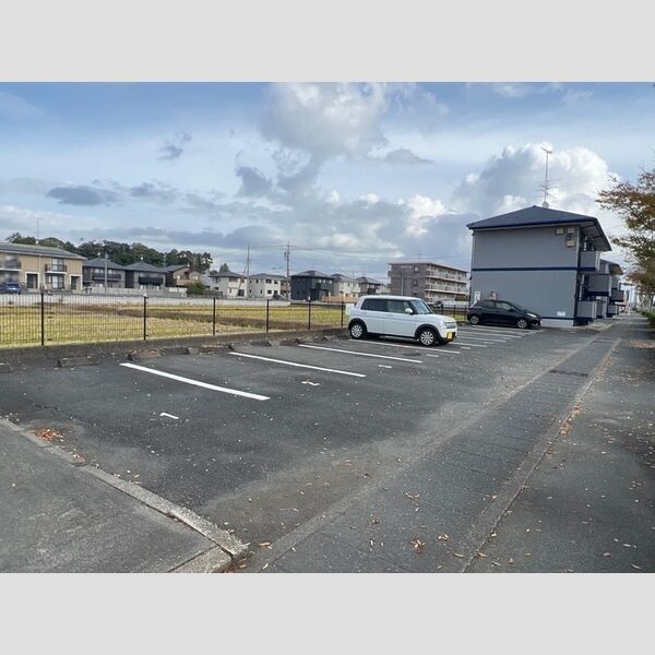 駐車場 (駐車場)