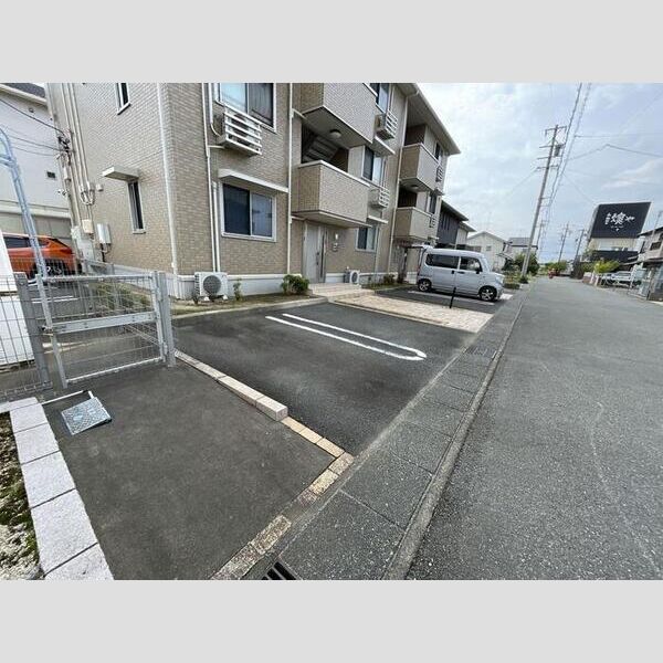 駐車場 (駐車場)