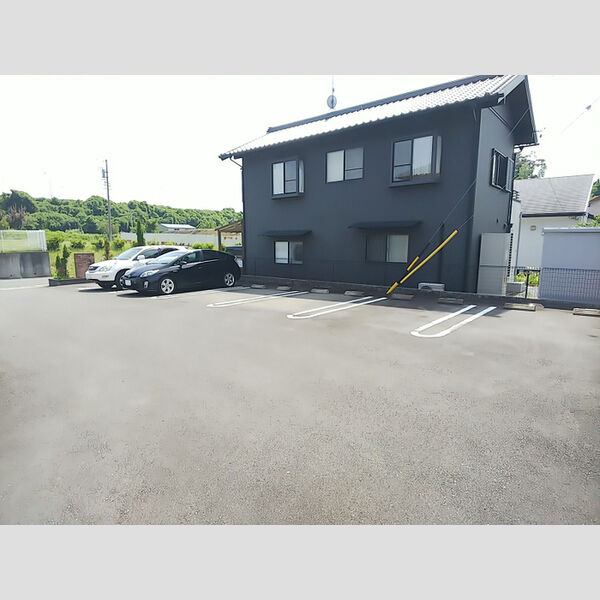 駐車場 (駐車場)