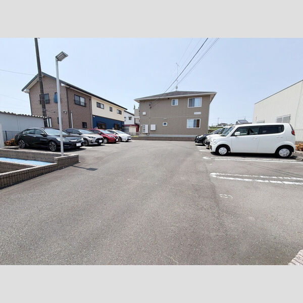 駐車場 (駐車場)