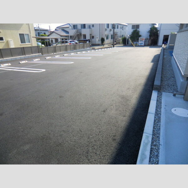 駐車場 (駐車場)