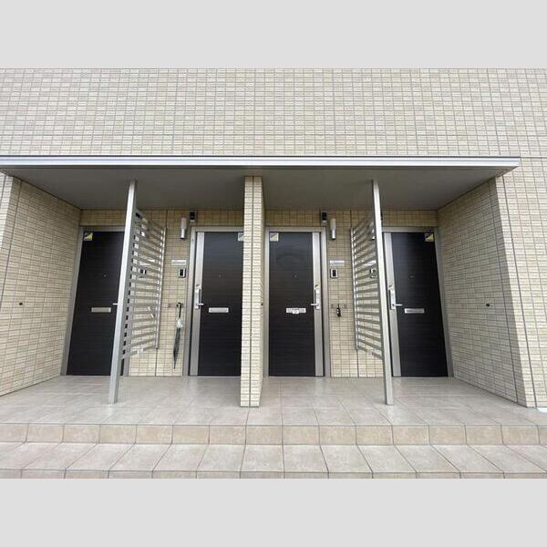 エントランス (エントランス)