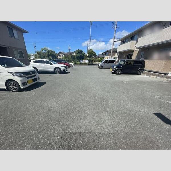 駐車場 (駐車場)