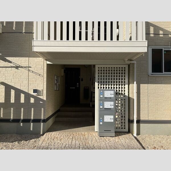 エントランス (エントランス)