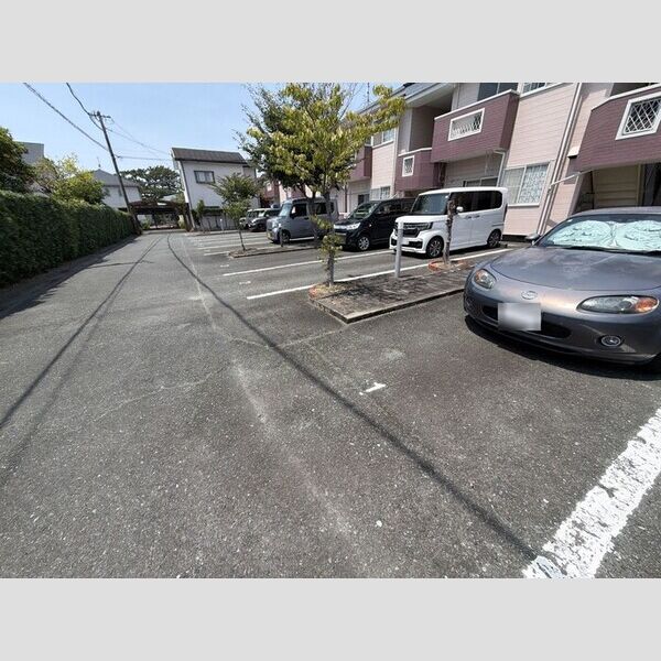 駐車場 (駐車場)