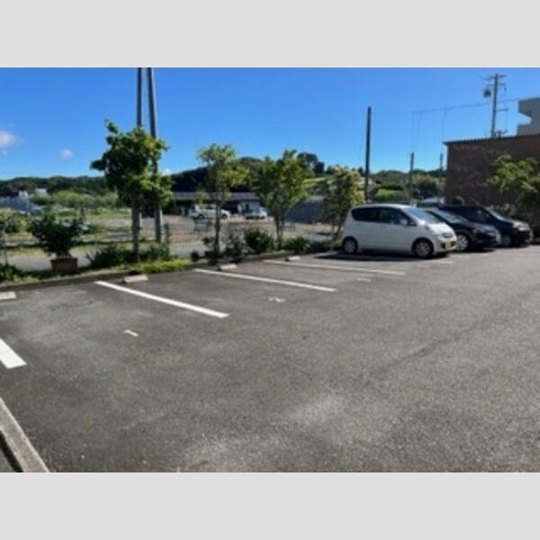 駐車場 (駐車場)