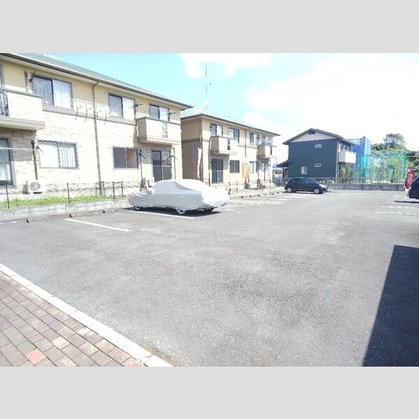 駐車場 (駐車場)