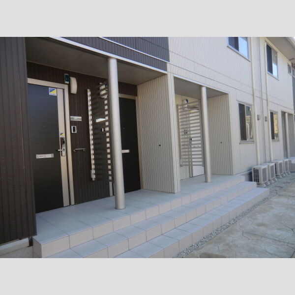 エントランス (エントランス)