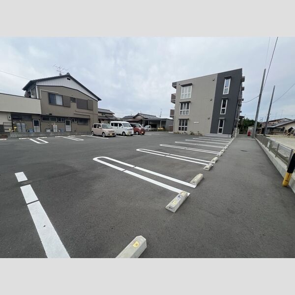 駐車場 (駐車場)