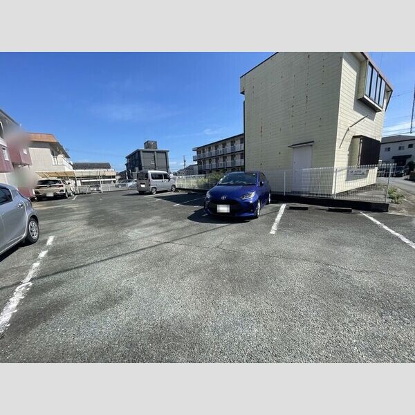 駐車場 (駐車場)