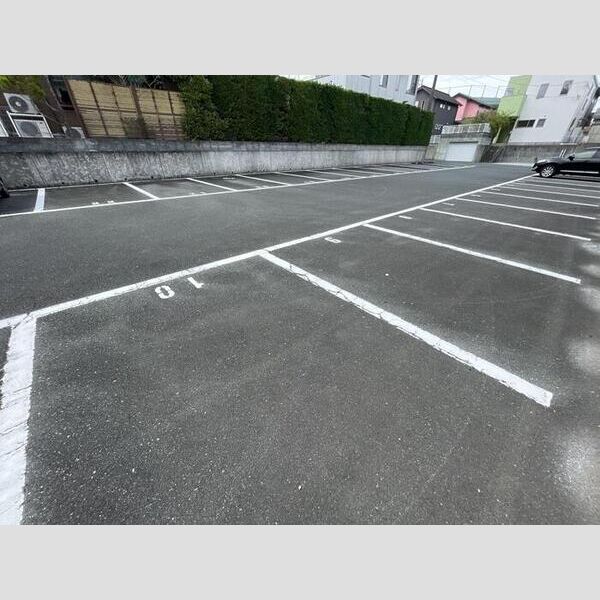 駐車場 (駐車場)