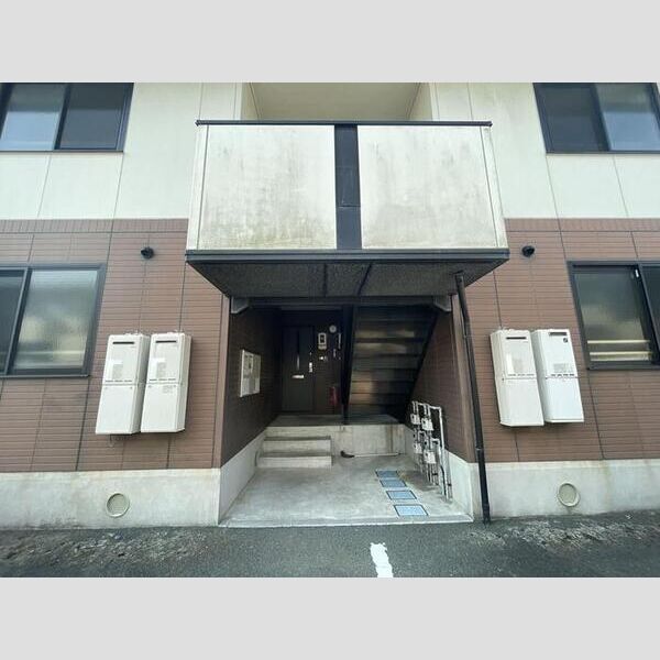 エントランス (エントランス)