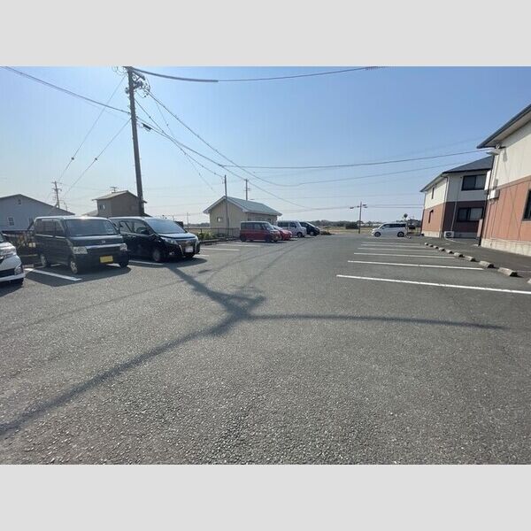 駐車場 (駐車場)