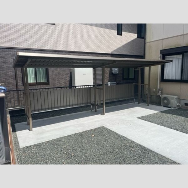 現地周辺 (駐輪場)