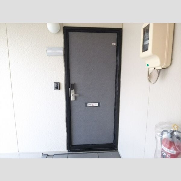 エントランス (エントランス)