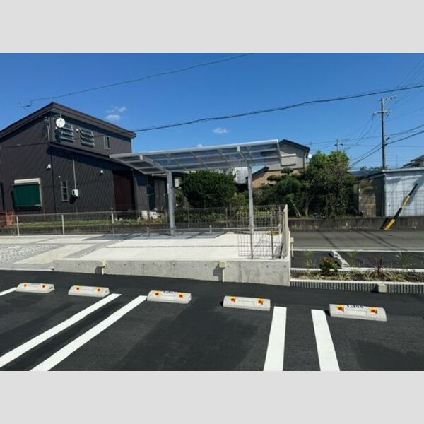 現地周辺 (駐輪場)