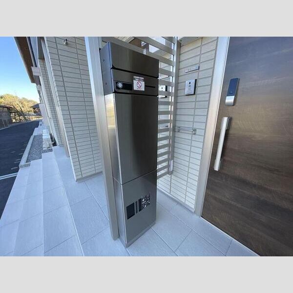 エントランス (エントランス)