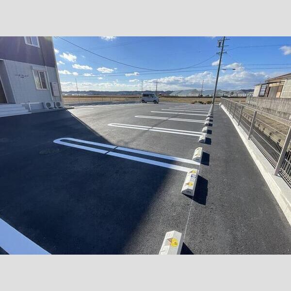 駐車場 (駐車場)