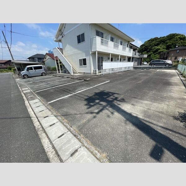 駐車場 (駐車場)