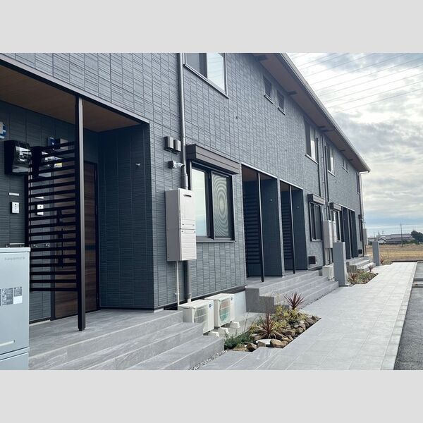 エントランス (エントランス)